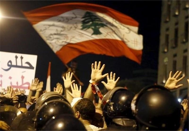 لبنان، دستگیری عامل پخش پول های کثیف در میان معترضان، درخواست برای مسدود کردن حساب مسئولان بلندپایه