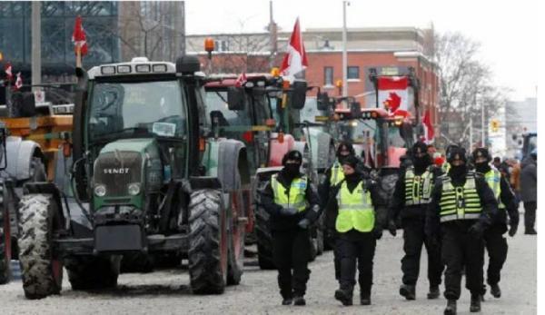 مرکز کانادا به دلیل اعتراضات خارج از کنترل اعلام شرایط اضطراری کرد