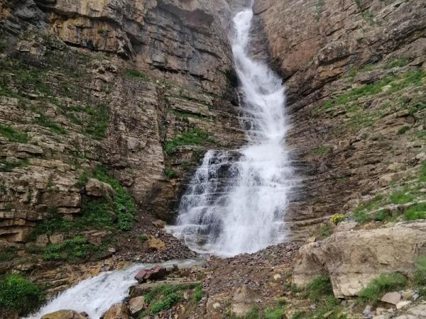 آبشار سیاه چشمان جاذبه روستای الیت